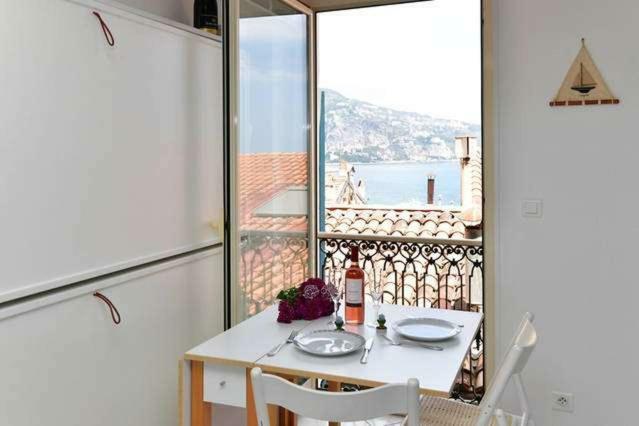 Апартаменти Menton Nella Vecchia Citta Con Vista Mare Екстер'єр фото